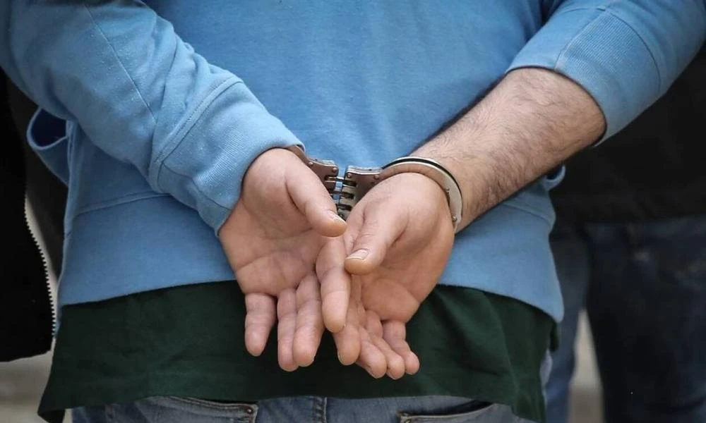 Αγρίνιο: Χειροπέδες σε 35χρονο-Κυκλοφορούσε με μαχαίρι